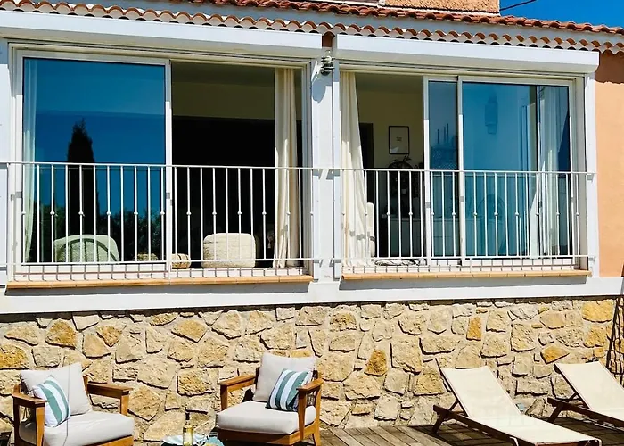 Madeleine, Panoramic Sea View Villa Bandol