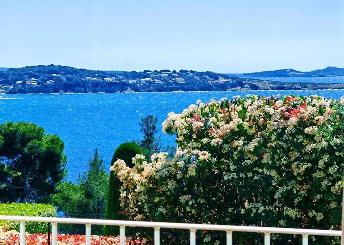 Madeleine, Panoramic Sea View Villa *